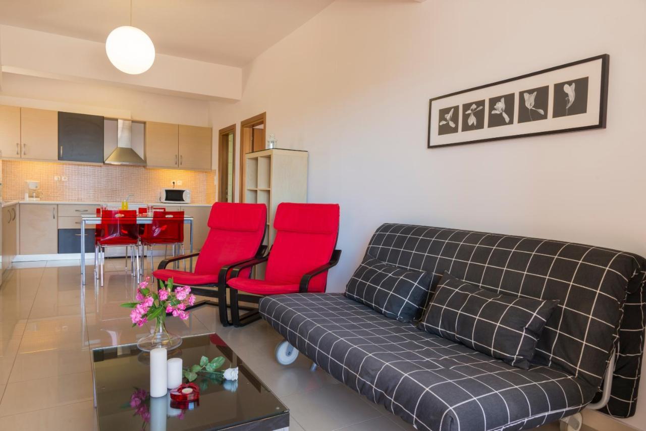 Caravella Luxury Apartments Palaiochora Ngoại thất bức ảnh